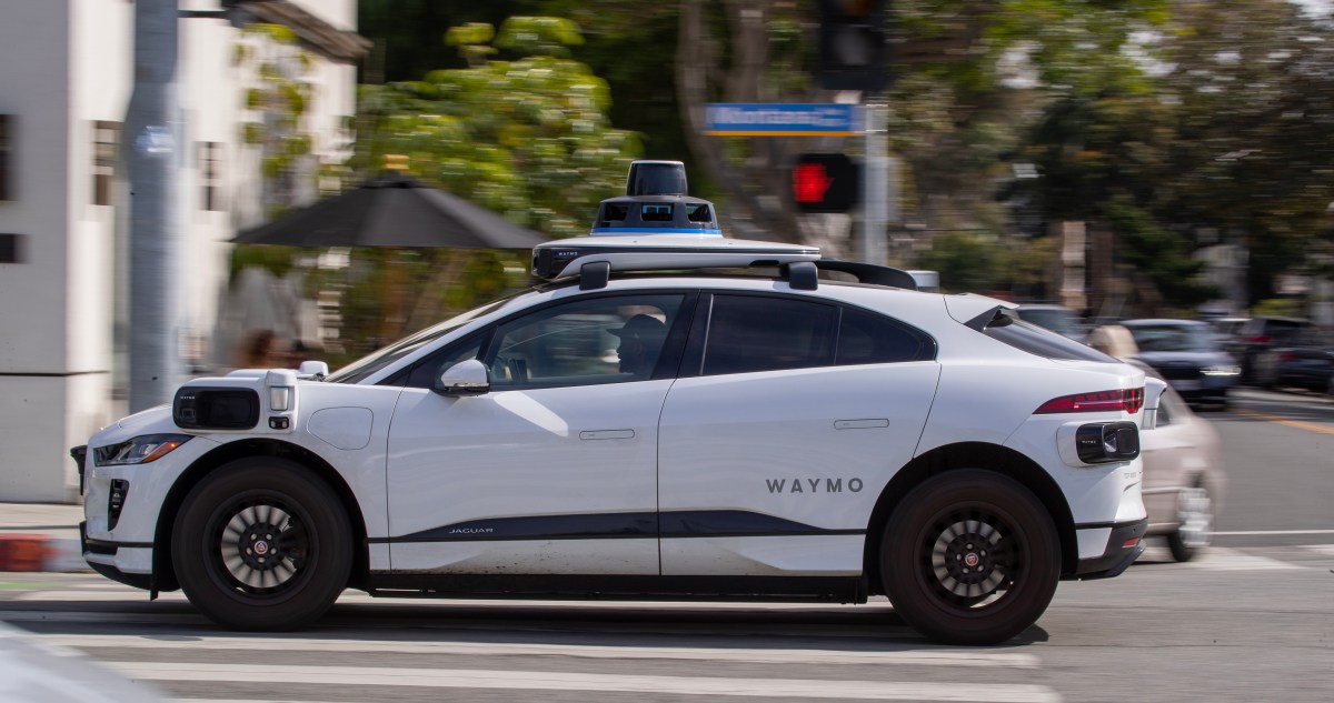 The woman who filmed Waymo’s honking robotaxis got an apology promo—then spent all day using it